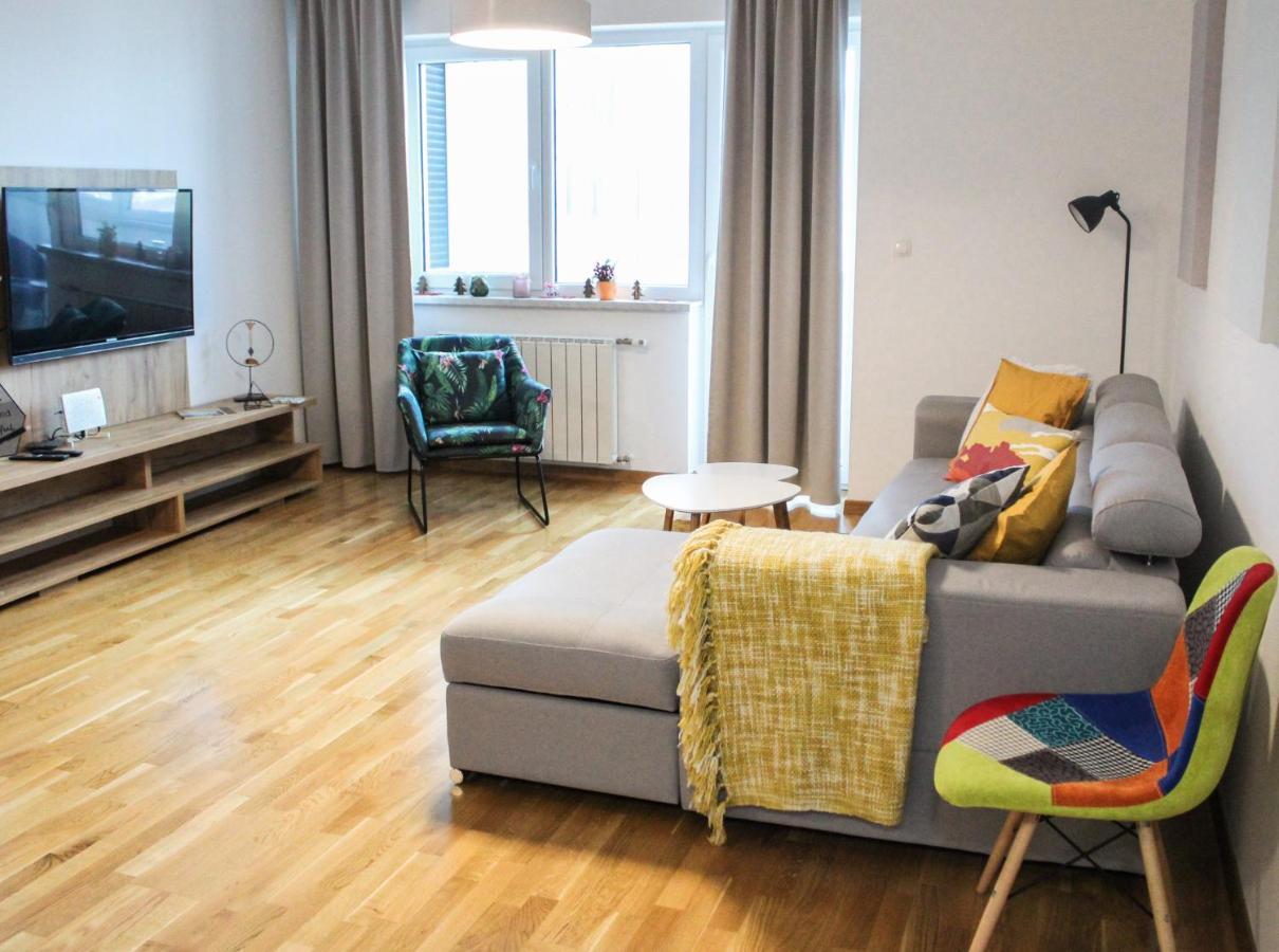 Bright, Modern & Cozy Apartment Τούζλα Εξωτερικό φωτογραφία
