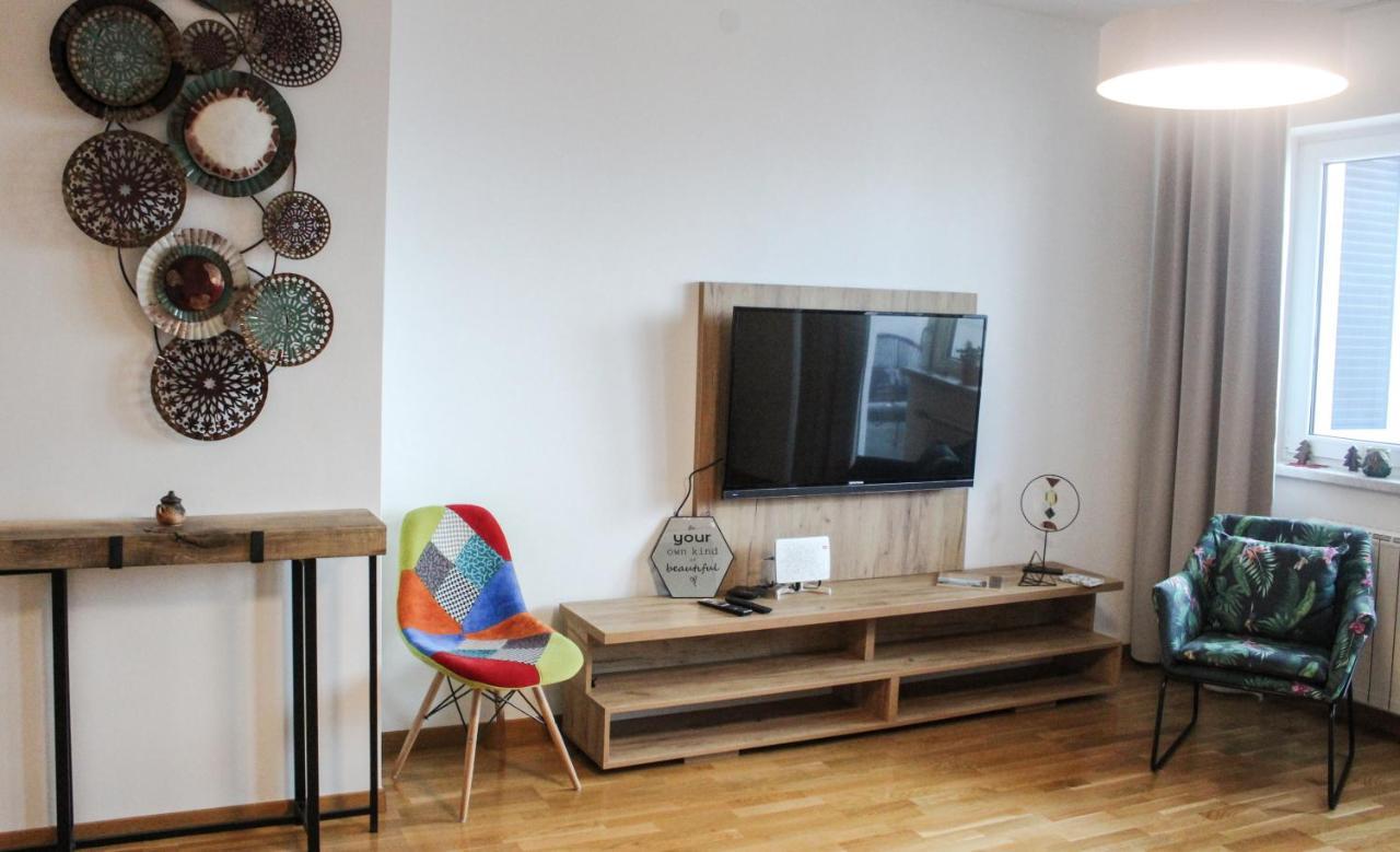 Bright, Modern & Cozy Apartment Τούζλα Εξωτερικό φωτογραφία